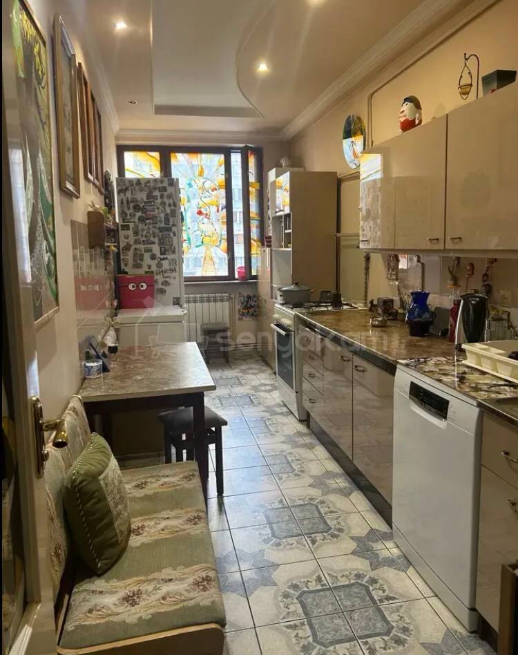 3 Սենյականոց Բնակարան, 86քմ, 8/9 հարկ, Կապիտալ Վերանորոգված, Կահավորված
