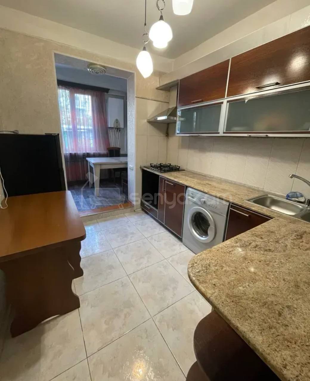 2 Սենյականոց Բնակարան Քարե Շենքում, 63քմ, 2/5 հարկ, Կոսմետիկ Վերանորոգված