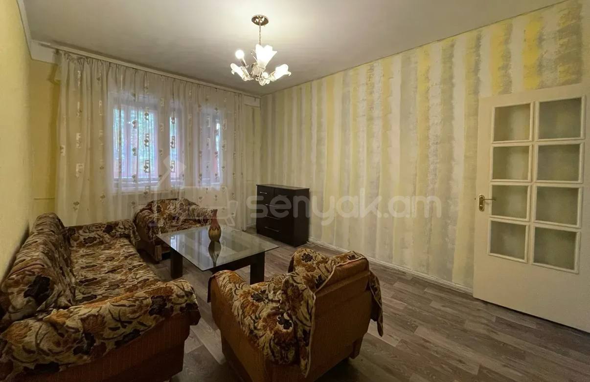 2 Սենյականոց Բնակարան Քարե Շենքում, 63քմ, 2/5 հարկ, Կոսմետիկ Վերանորոգված