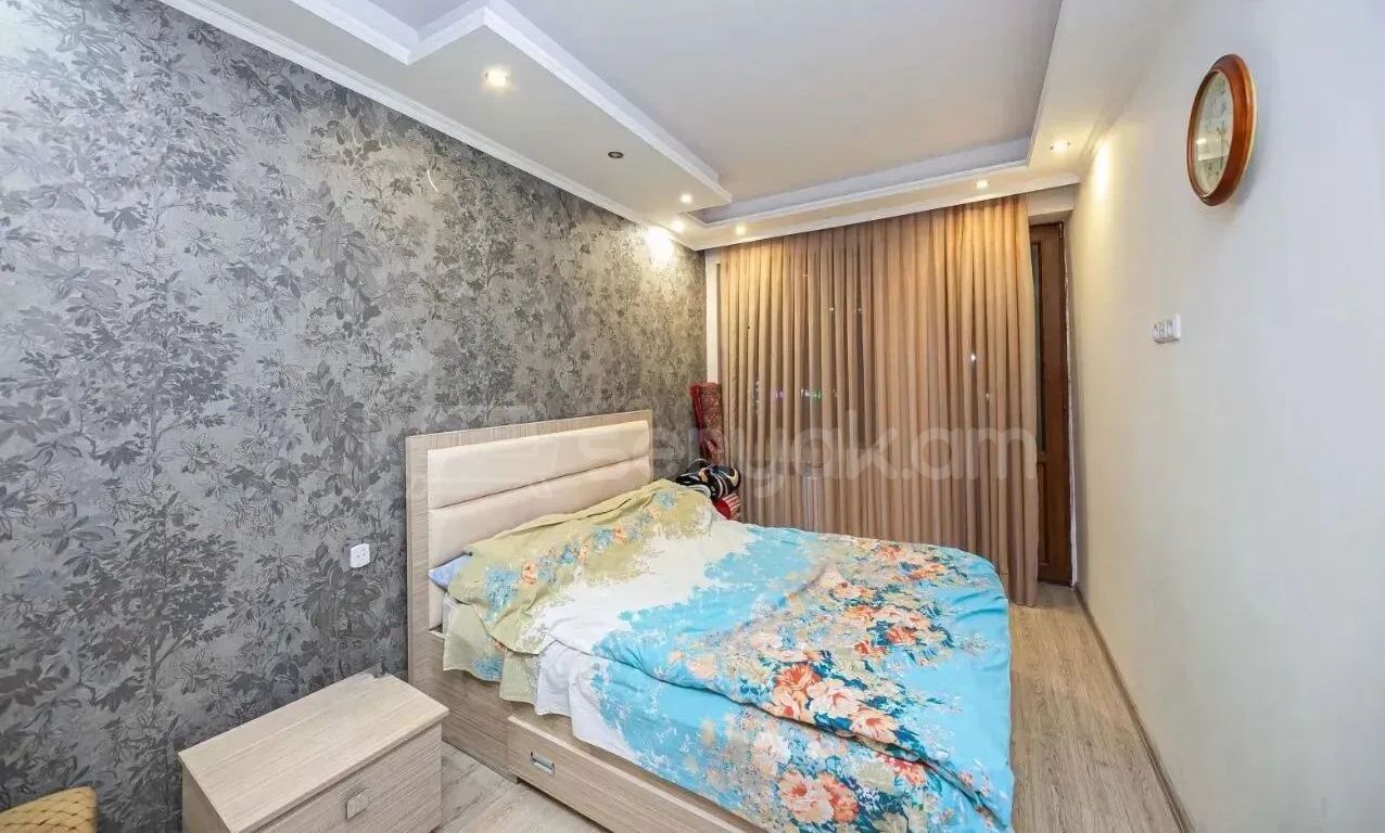 3 Սենյականոց Բնակարան Քարե Շենքում, 70քմ, 2/5 հարկ, Կապիտալ Վերանորոգված, Կահավորված, Արևկող