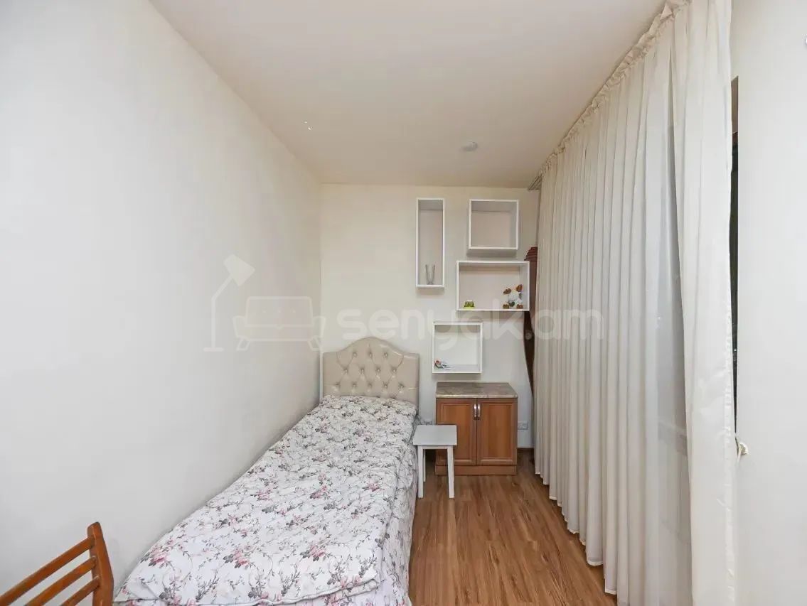 3 Սենյականոց Բնակարան Քարե Շենքում, 70քմ, 2/5 հարկ, Կապիտալ Վերանորոգված, Կահավորված, Արևկող