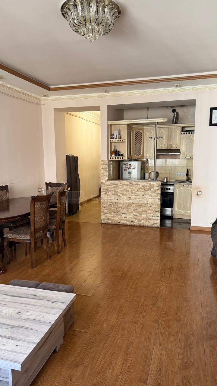 3 Սենյականոց Բնակարան Նորակառույցում, 71քմ, 9/14 հարկ, Կապիտալ Վերանորոգված