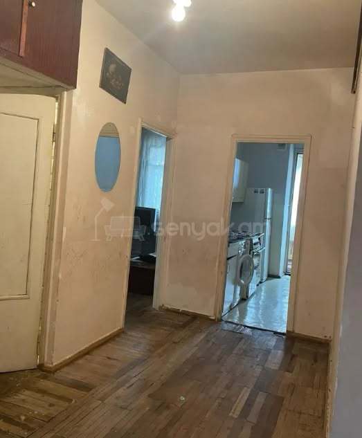 2 Սենյականոց Բնակարան, 60քմ, 8/9 հարկ, Պետական Վիճակում
