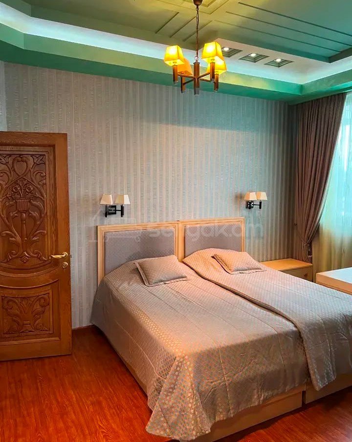 3 Սենյականոց Բնակարան Նորակառույցում, 160քմ, 10/18 հարկ, Կապիտալ Վերանորոգված, Կահավորված, Արևկող