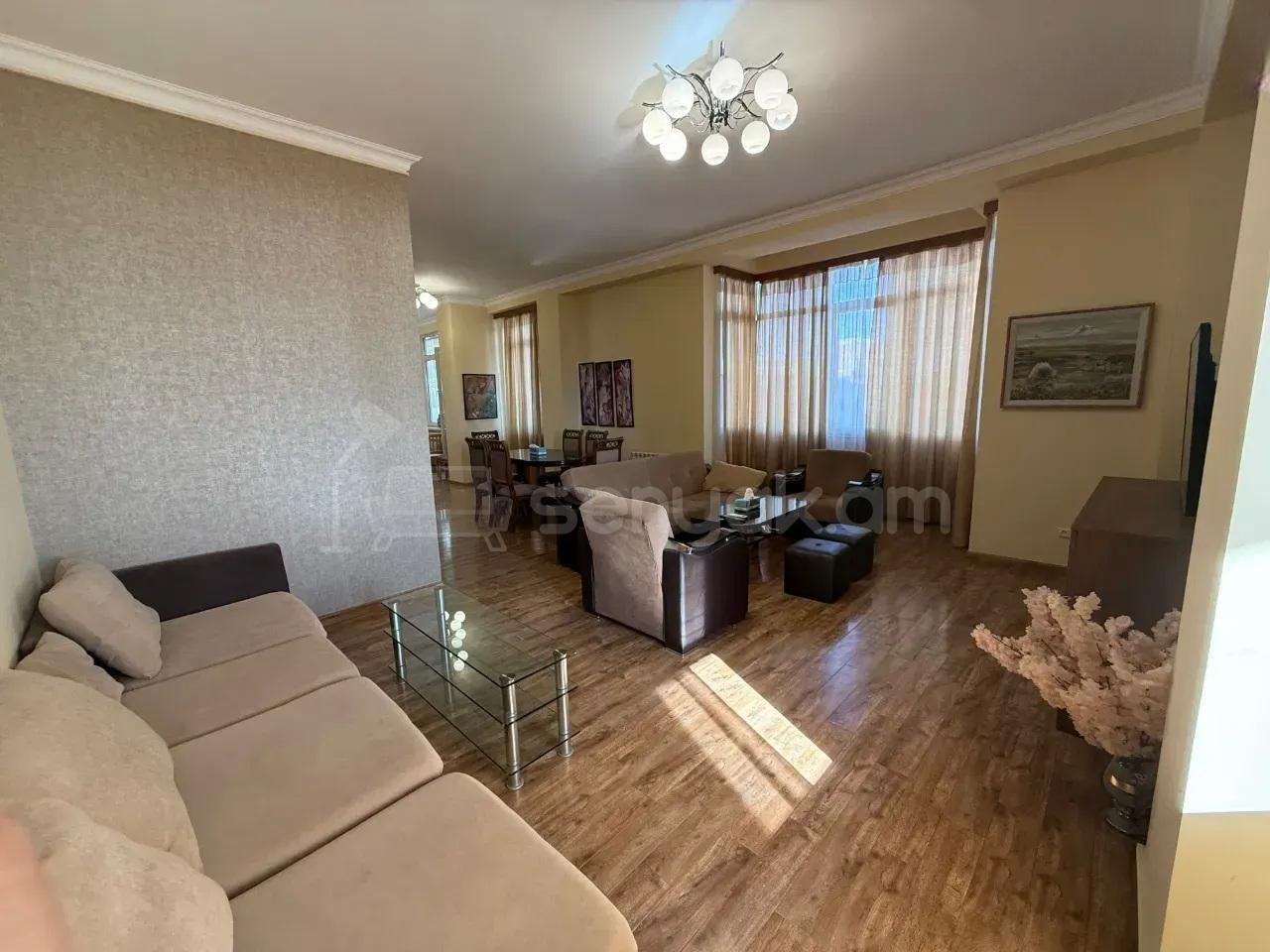 3 Սենյականոց Բնակարան Նորակառույցում, 130քմ, 4/18 հարկ, Կապիտալ Վերանորոգված