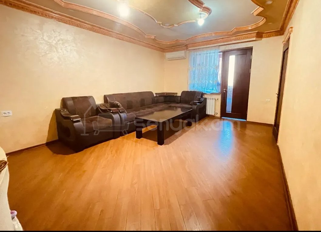 2 Սենյականոց Բնակարան Քարե Շենքում, 52քմ, 4/5 հարկ, Կապիտալ Վերանորոգված, Կահավորված, Արևկող