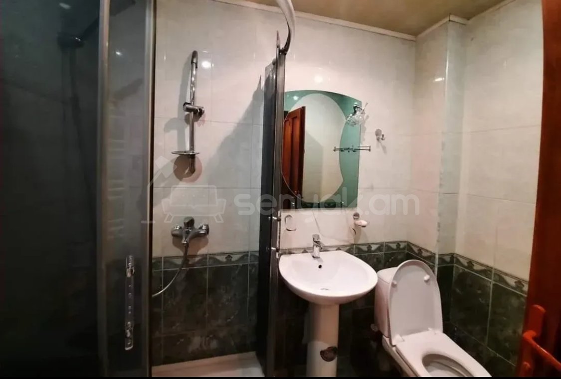 2 Սենյականոց Բնակարան Քարե Շենքում, 52քմ, 4/5 հարկ, Կապիտալ Վերանորոգված, Կահավորված, Արևկող