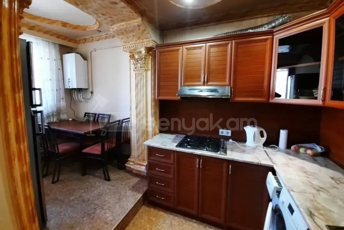 2 Սենյականոց Բնակարան Քարե Շենքում, 52քմ, 4/5 հարկ, Կապիտալ Վերանորոգված, Կահավորված, Արևկող