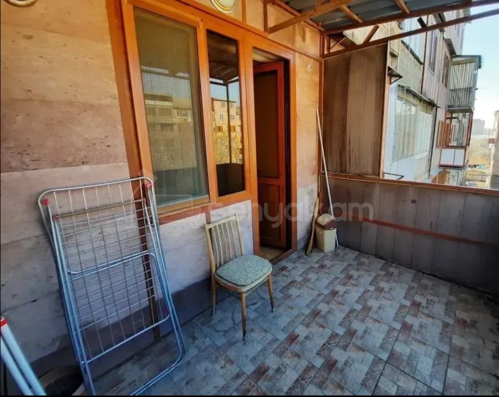 2 Սենյականոց Բնակարան Քարե Շենքում, 52քմ, 4/5 հարկ, Կապիտալ Վերանորոգված, Կահավորված, Արևկող