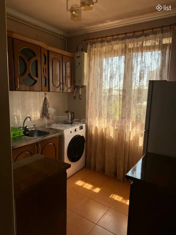 2 Սենյականոց Բնակարան Քարե Շենքում, 56քմ, 2/5 հարկ, Նորմալ Վիճակում, Կահավորված