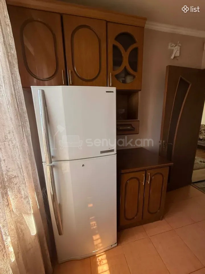 2 Սենյականոց Բնակարան Քարե Շենքում, 56քմ, 2/5 հարկ, Նորմալ Վիճակում, Կահավորված