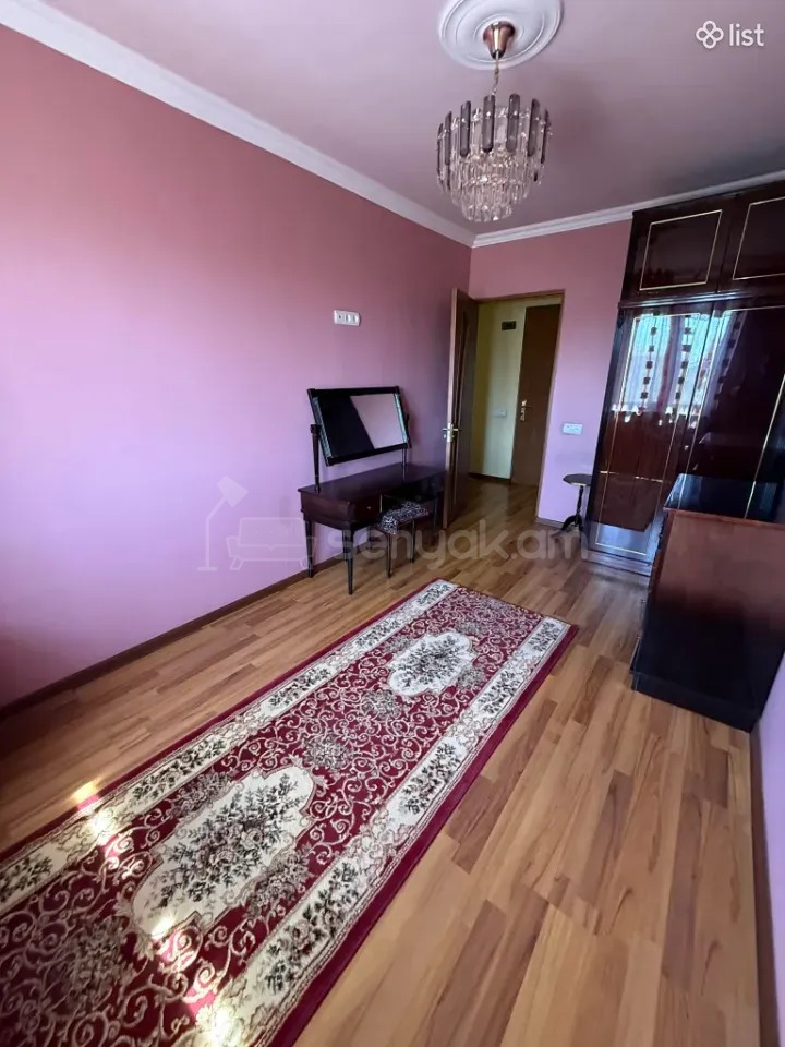 2 Սենյականոց Բնակարան Քարե Շենքում, 56քմ, 2/5 հարկ, Նորմալ Վիճակում, Կահավորված