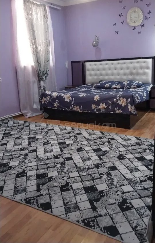 3 Սենյականոց Բնակարան Քարե Շենքում, 89քմ, 2/2 հարկ, Կապիտալ Վերանորոգված, Կահավորված
