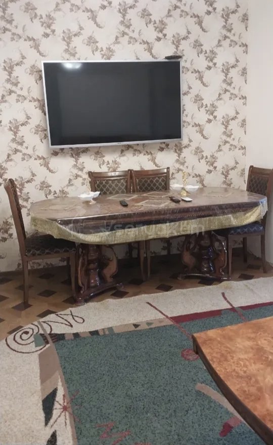 3 Սենյականոց Բնակարան Քարե Շենքում, 89քմ, 2/2 հարկ, Կապիտալ Վերանորոգված, Կահավորված