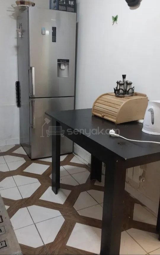 3 Սենյականոց Բնակարան Քարե Շենքում, 89քմ, 2/2 հարկ, Կապիտալ Վերանորոգված, Կահավորված