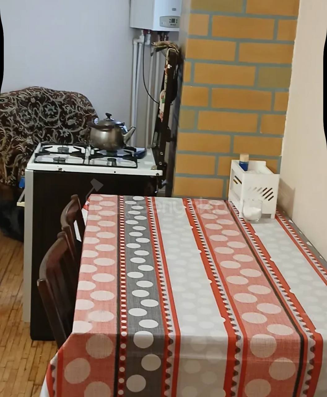 2 Սենյականոց Բնակարան, 85քմ, 3/9 հարկ, Նորմալ Վիճակում, Կահավորված
