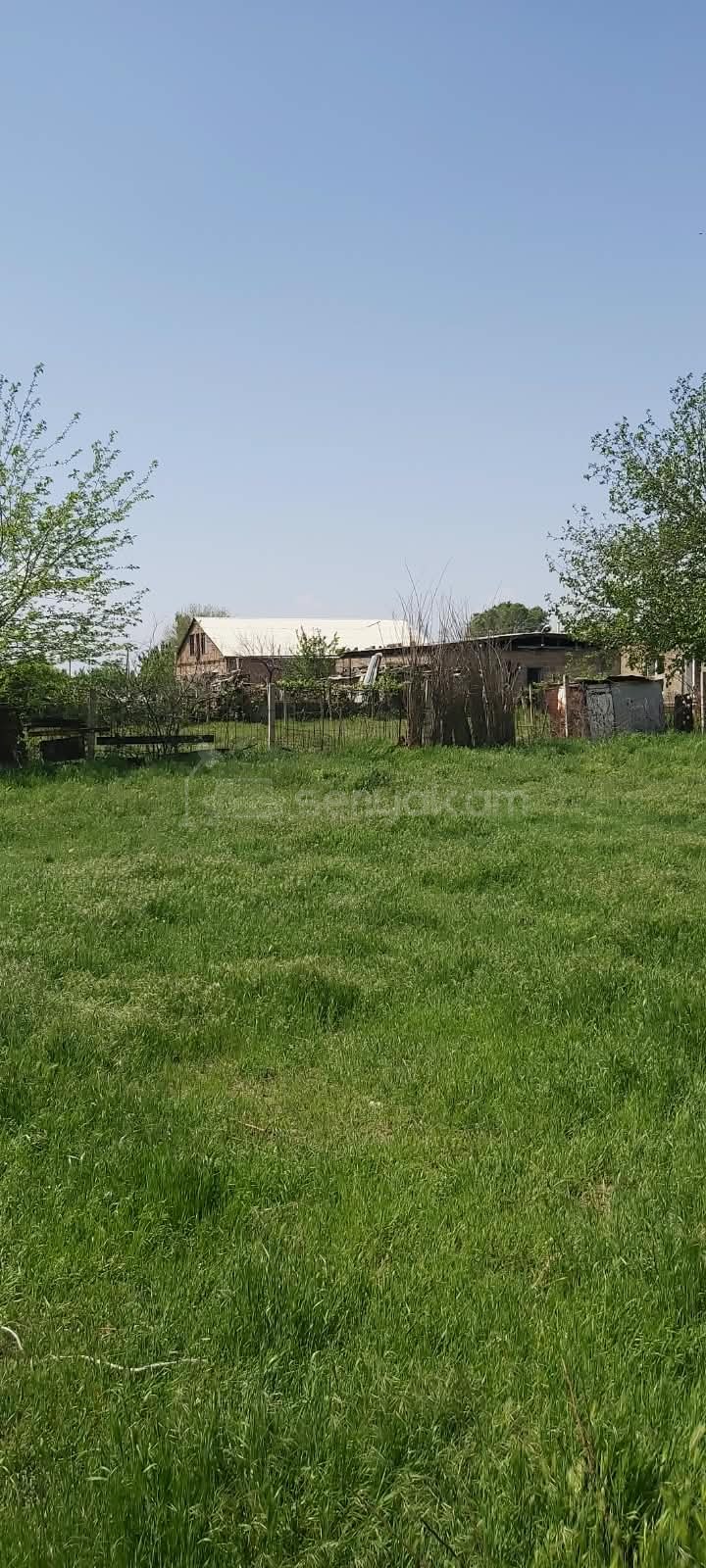 Բնակելի Նշանակության Հողատարածք, 404քմ, Խմելու Ջրով, Էլեկտրականությամբ