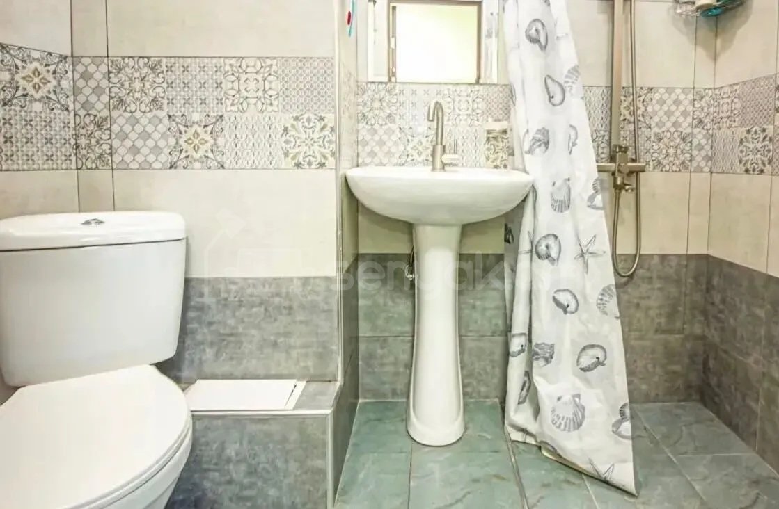 1 Սենյականոց Բնակարան Քարե Շենքում, 40քմ, 5/12 հարկ, Կապիտալ Վերանորոգված, Կահավորված