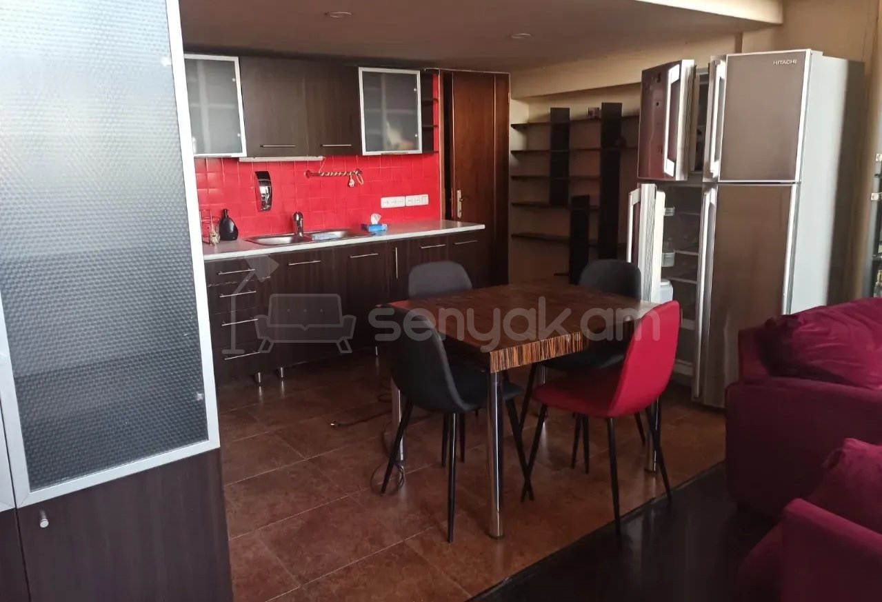 3 Սենյականոց Բնակարան Քարե Շենքում, 110քմ, 8/9 հարկ, Կապիտալ Վերանորոգված, Կահավորված