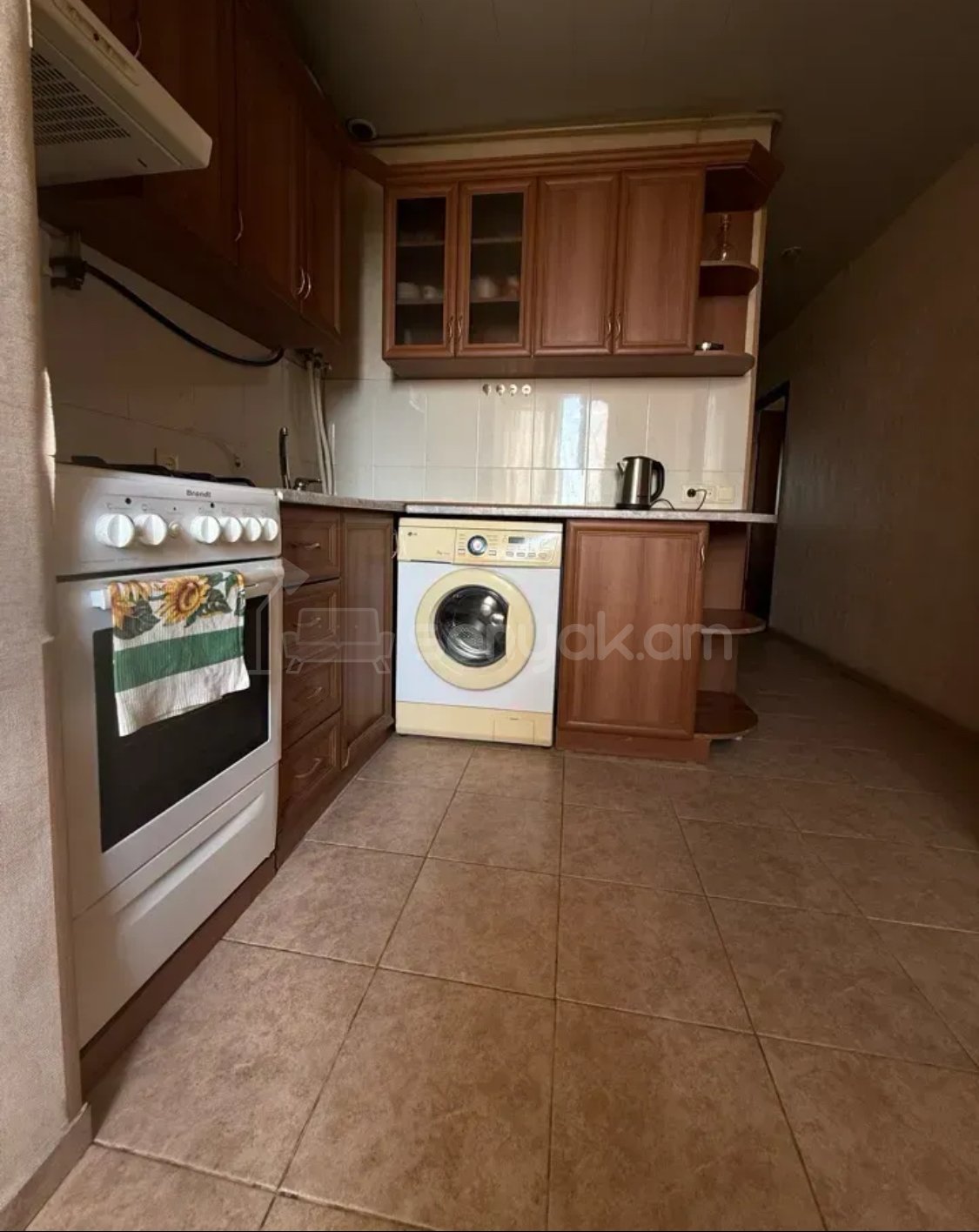 2 Սենյականոց Բնակարան Քարե Շենքում, 50քմ, 6/6 հարկ, Կապիտալ Վերանորոգված, Կահավորված