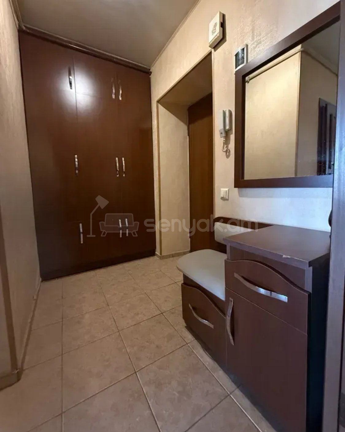 2 Սենյականոց Բնակարան Քարե Շենքում, 50քմ, 6/6 հարկ, Կապիտալ Վերանորոգված, Կահավորված