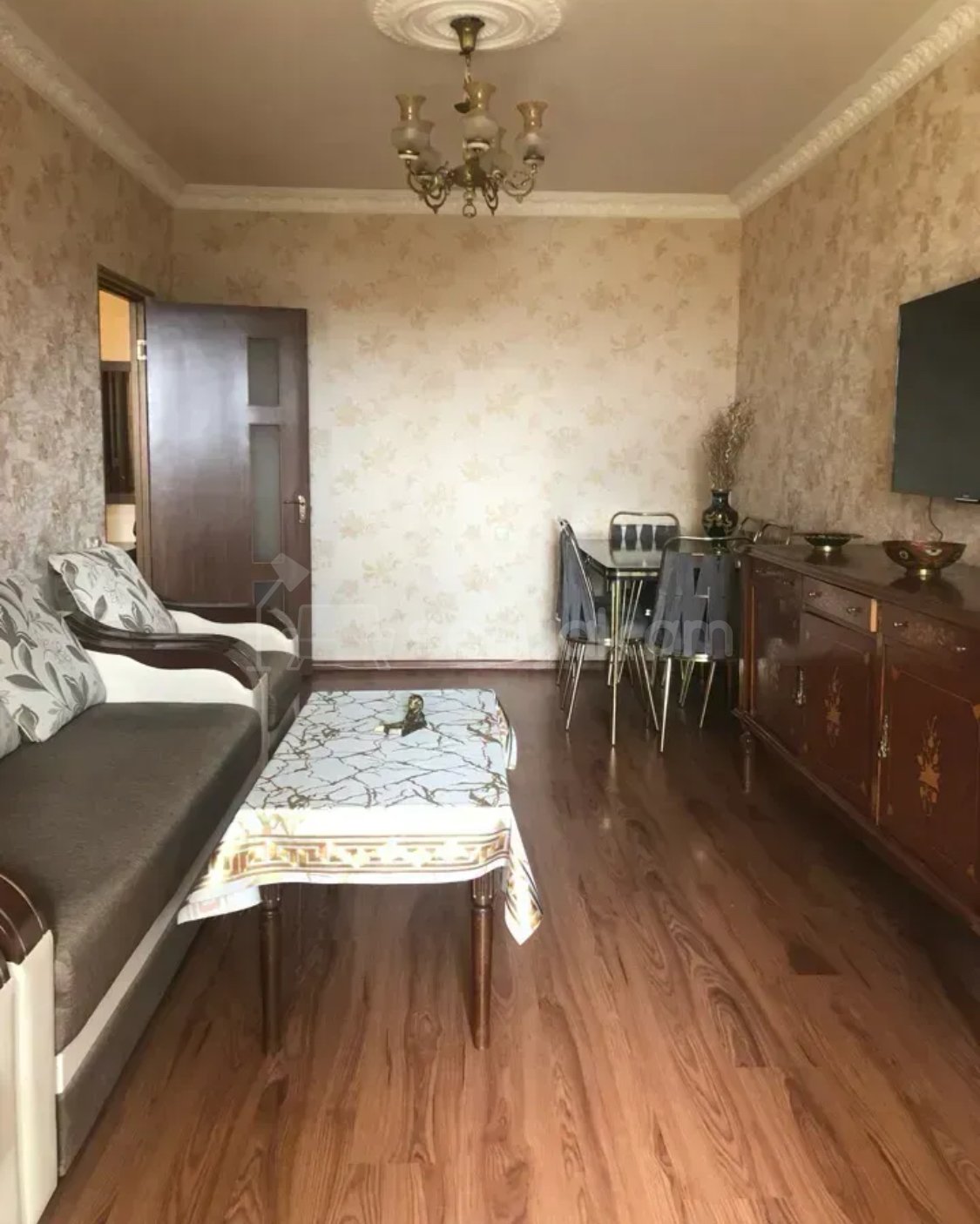 2 Սենյականոց Բնակարան Քարե Շենքում, 50քմ, 6/6 հարկ, Կապիտալ Վերանորոգված, Կահավորված
