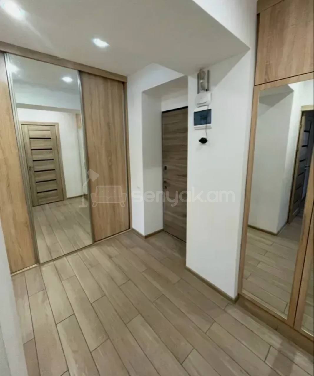 2 Սենյականոց Բնակարան Քարե Շենքում, 56քմ, 1/5 հարկ, Կապիտալ Վերանորոգված