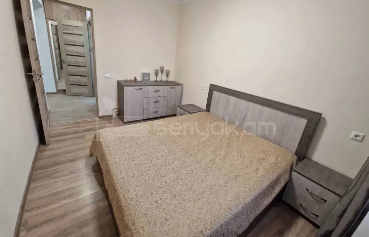 2 Սենյականոց Բնակարան Քարե Շենքում, 56քմ, 1/5 հարկ, Կապիտալ Վերանորոգված
