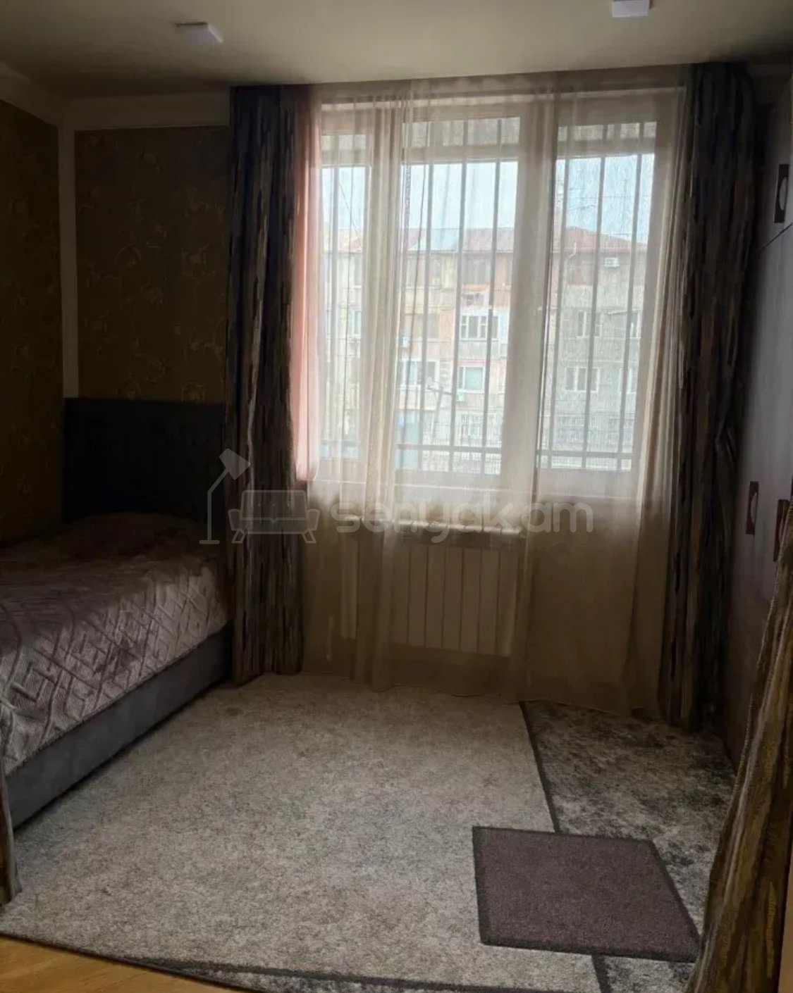 3 Սենյականոց Բնակարան Քարե Շենքում, 75քմ, 2/5 հարկ, Կապիտալ Վերանորոգված, Կահավորված