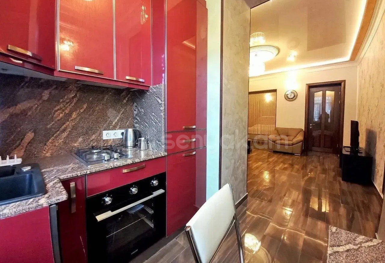 2 Սենյականոց Բնակարան Քարե Շենքում, 46քմ, 2/5 հարկ, Դիզայներական Վերանորոգված