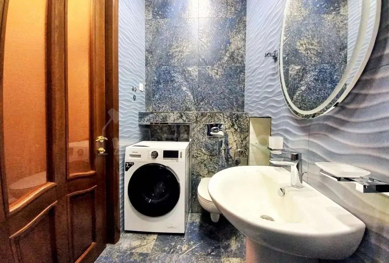 2 Սենյականոց Բնակարան Քարե Շենքում, 46քմ, 2/5 հարկ, Դիզայներական Վերանորոգված