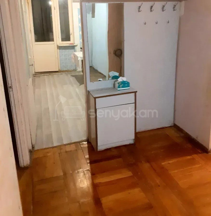 3 Սենյականոց Բնակարան, 80քմ, 6/9 հարկ, Պետական Վիճակում