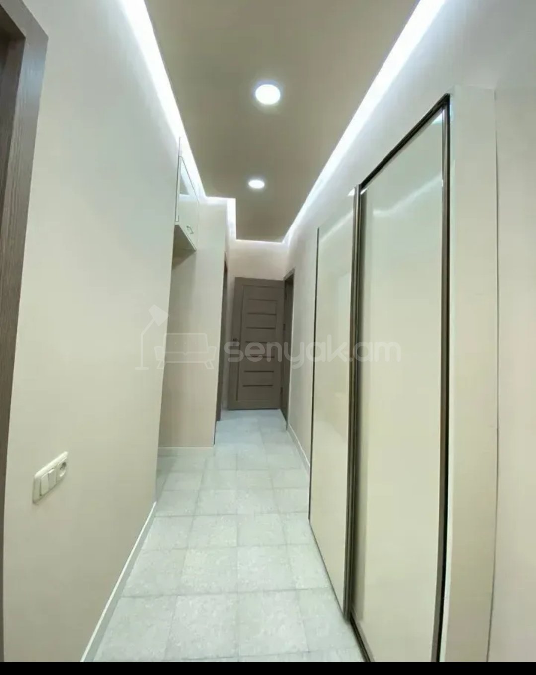 2 Սենյականոց Բնակարան Քարե Շենքում, 57քմ, 5/5 հարկ, Կապիտալ Վերանորոգված
