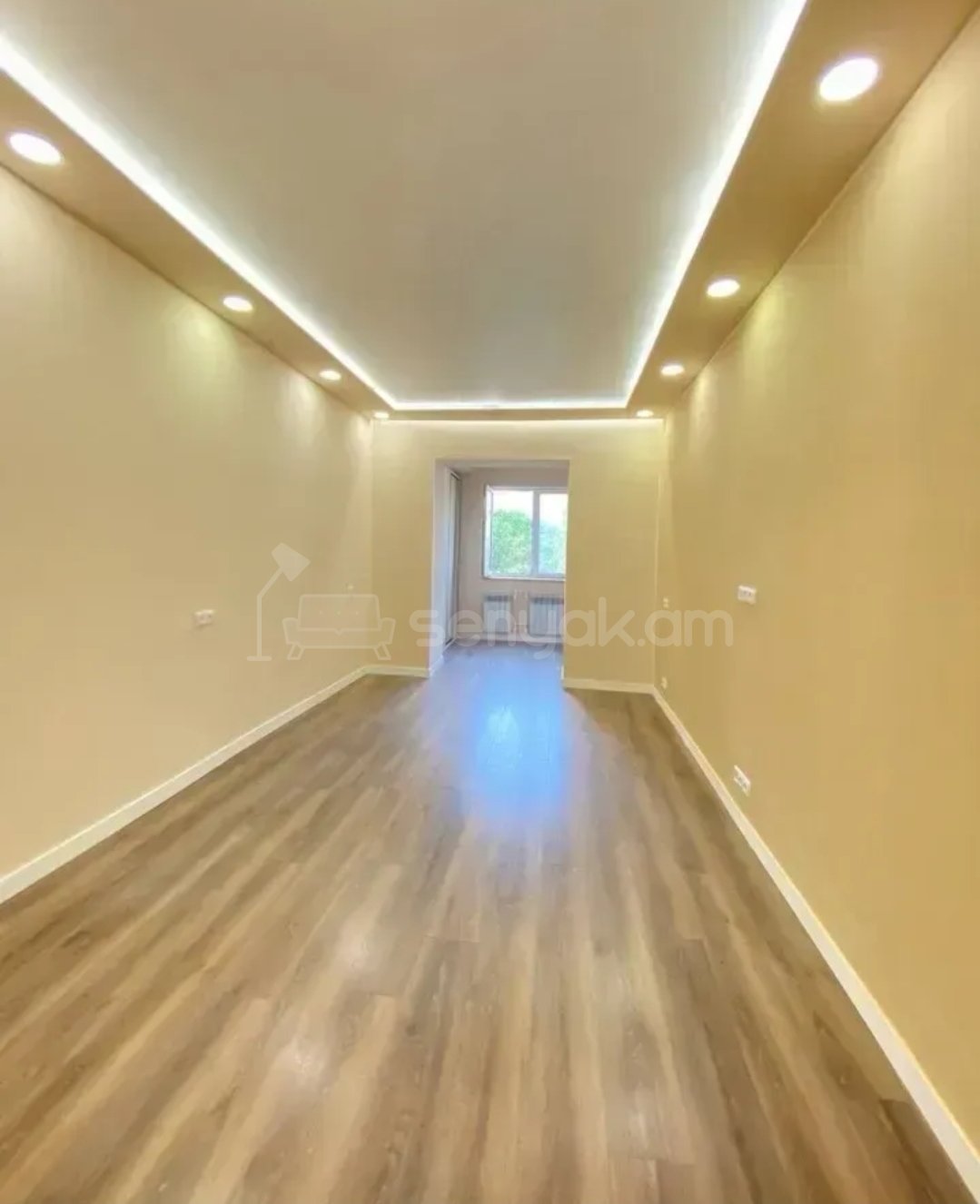 2 Սենյականոց Բնակարան Քարե Շենքում, 57քմ, 5/5 հարկ, Կապիտալ Վերանորոգված