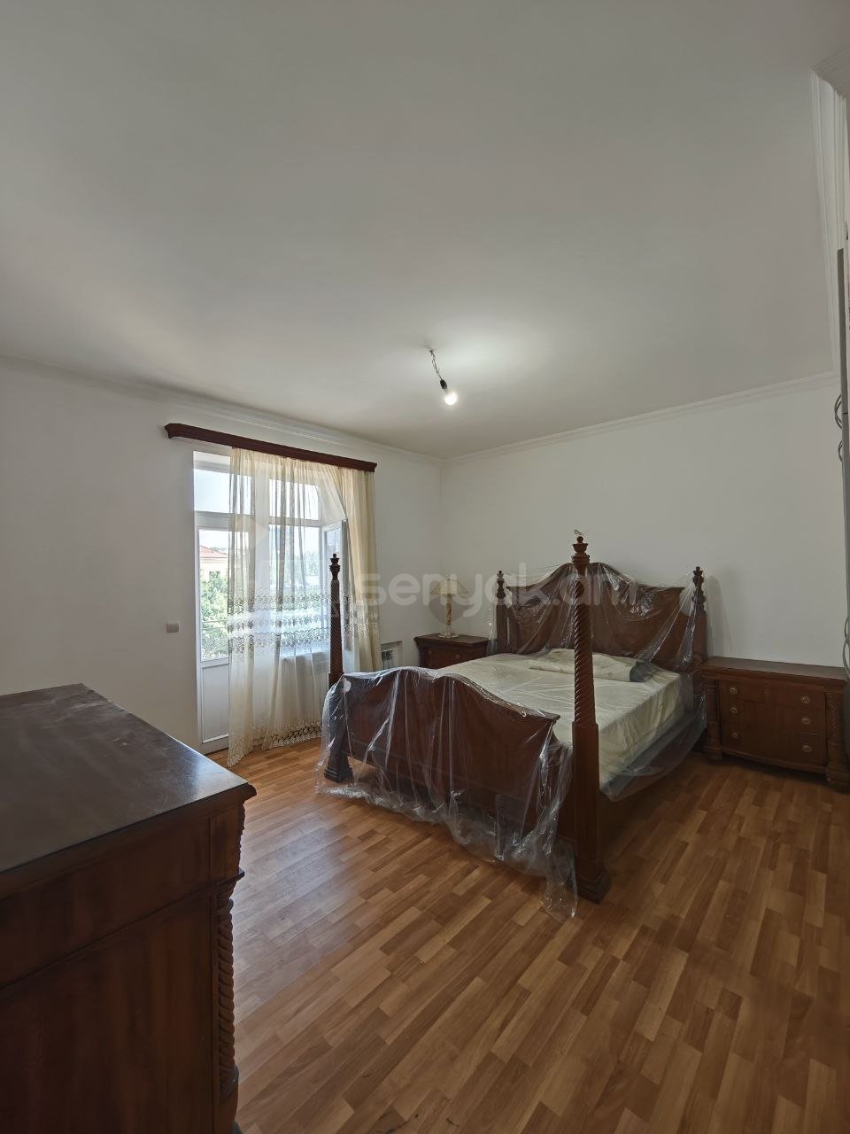 6 Սենյականոց Շքեղ Առանձնատուն, 500քմ, Ավտոտնակով