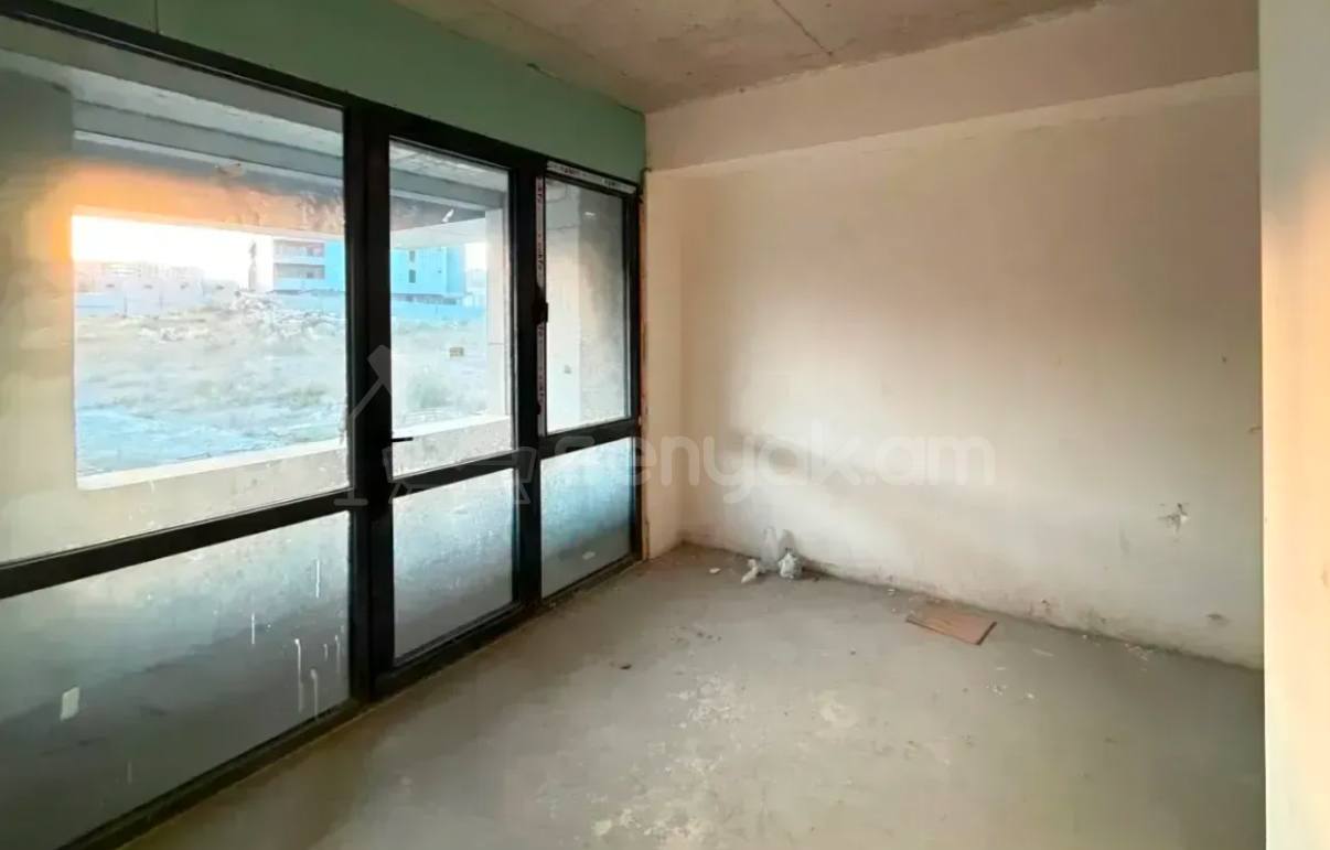 2 Սենյականոց Բնակարան, 40քմ, 2/4 հարկ, Զրոյական Վիճակում