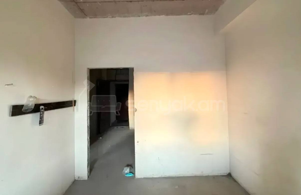 2 Սենյականոց Բնակարան, 40քմ, 2/14 հարկ, Զրոյական Վիճակում