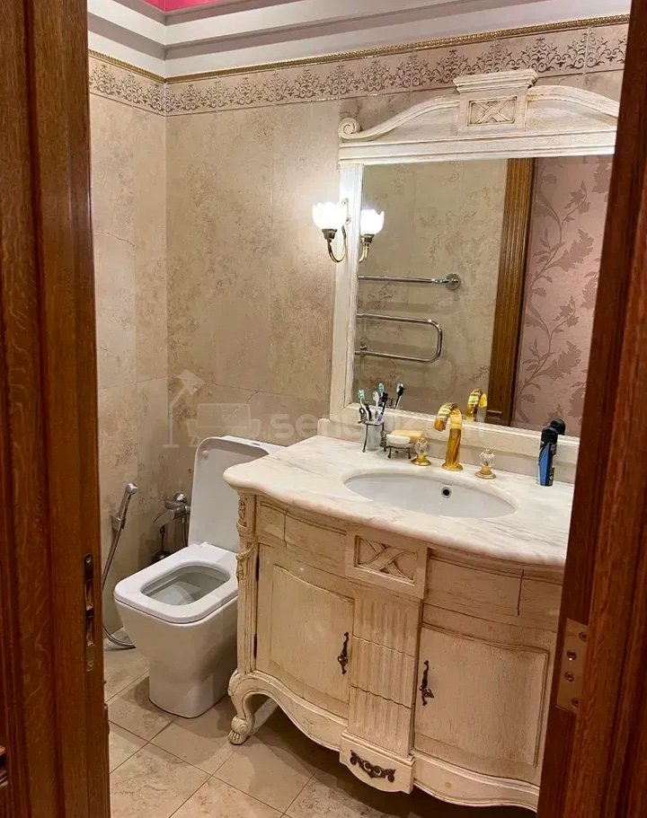 4 Սենյականոց Բնակարան Նորակառույցում, 155քմ, 10/18 հարկ, Կապիտալ Վերանորոգված
