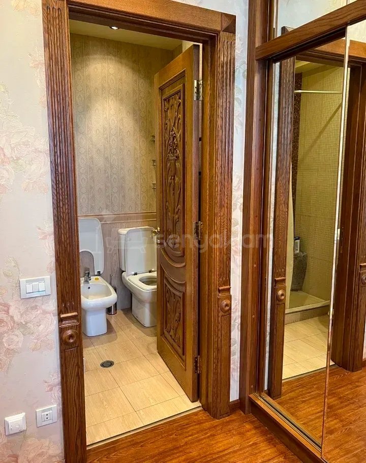 4 Սենյականոց Բնակարան Նորակառույցում, 155քմ, 10/18 հարկ, Կապիտալ Վերանորոգված
