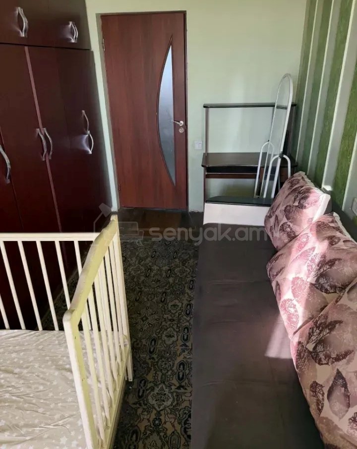 3 Սենյականոց Բնակարան Քարե Շենքում, 56քմ, 3/4 հարկ, Կապիտալ Վերանորոգված