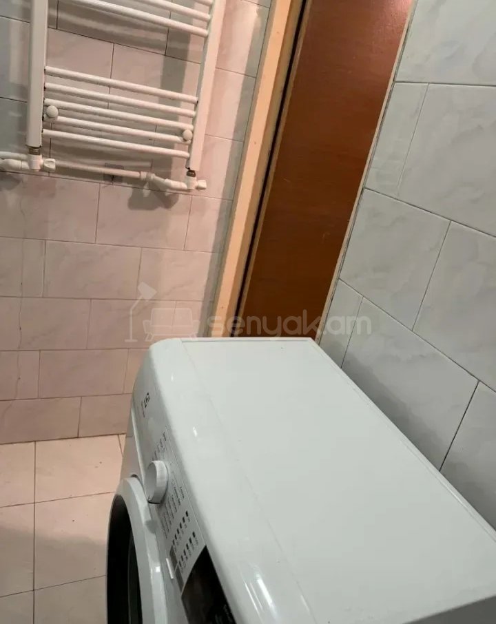 3 Սենյականոց Բնակարան Քարե Շենքում, 56քմ, 3/4 հարկ, Կապիտալ Վերանորոգված