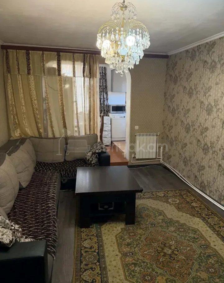 3 Սենյականոց Բնակարան Քարե Շենքում, 56քմ, 3/4 հարկ, Կապիտալ Վերանորոգված