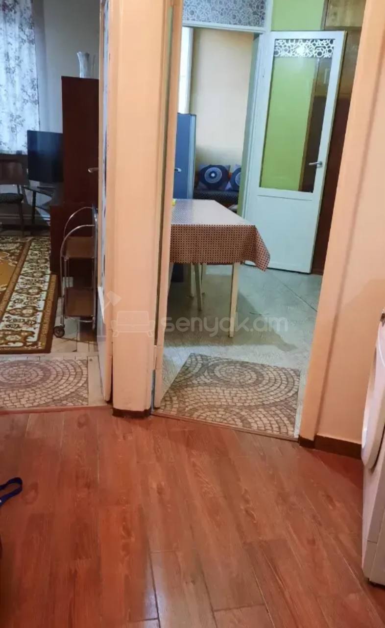 1 Սենյականոց Բնակարան, 40քմ, 5/12 հարկ, Նորմալ Վիճակում, Կահավորված