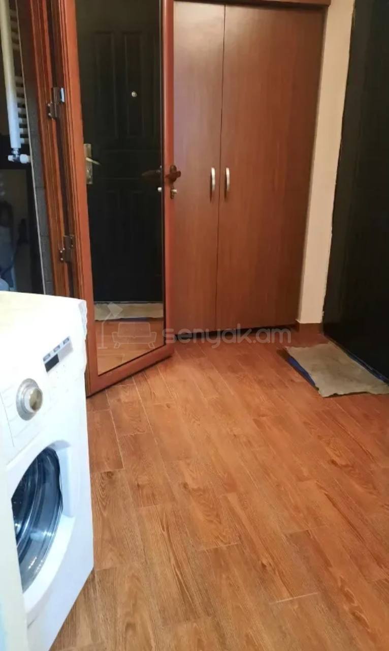 1 Սենյականոց Բնակարան, 40քմ, 5/12 հարկ, Նորմալ Վիճակում, Կահավորված