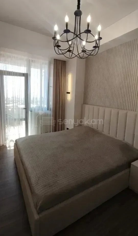 4 Սենյականոց Բնակարան Նորակառույցում, 74քմ, 8/12 հարկ, Կապիտալ Վերանորոգված