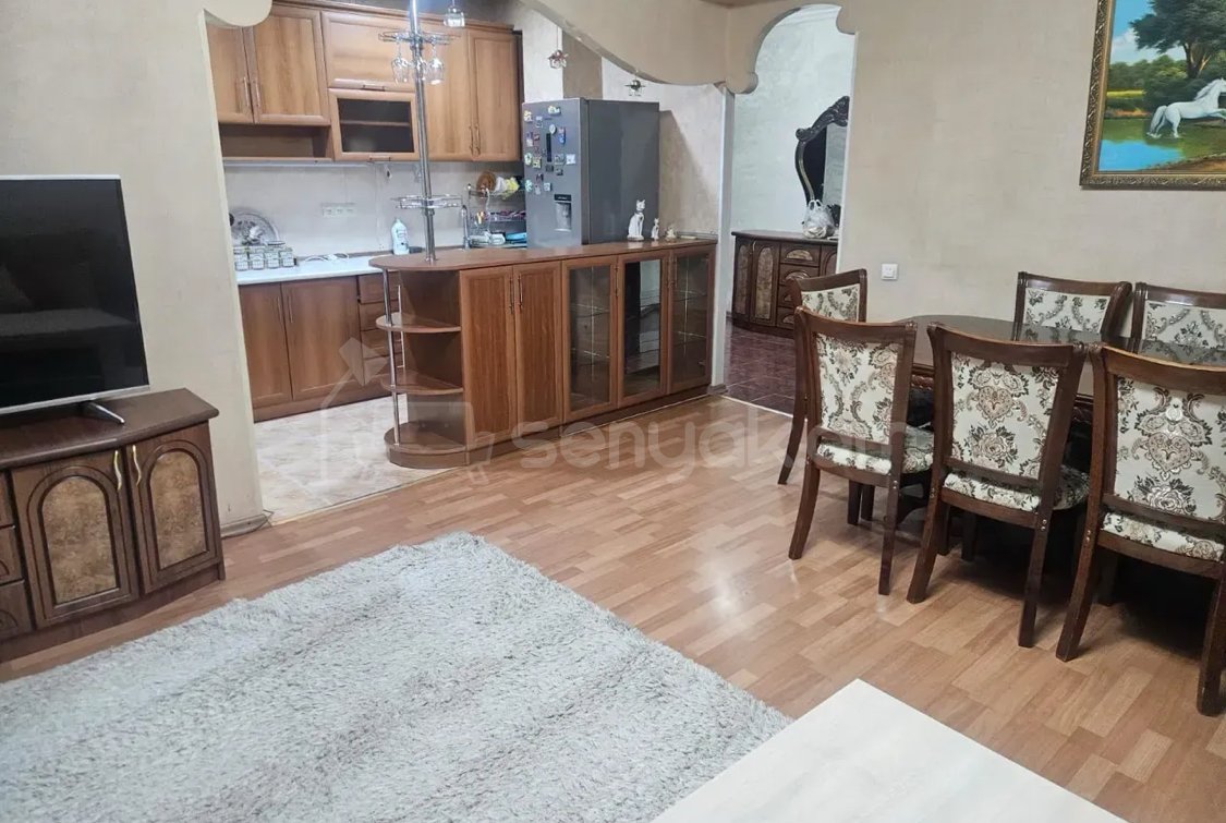 3 Սենյականոց Բնակարան, 89քմ, 5/9 հարկ, Կապիտալ Վերանորոգված, Կահավորված