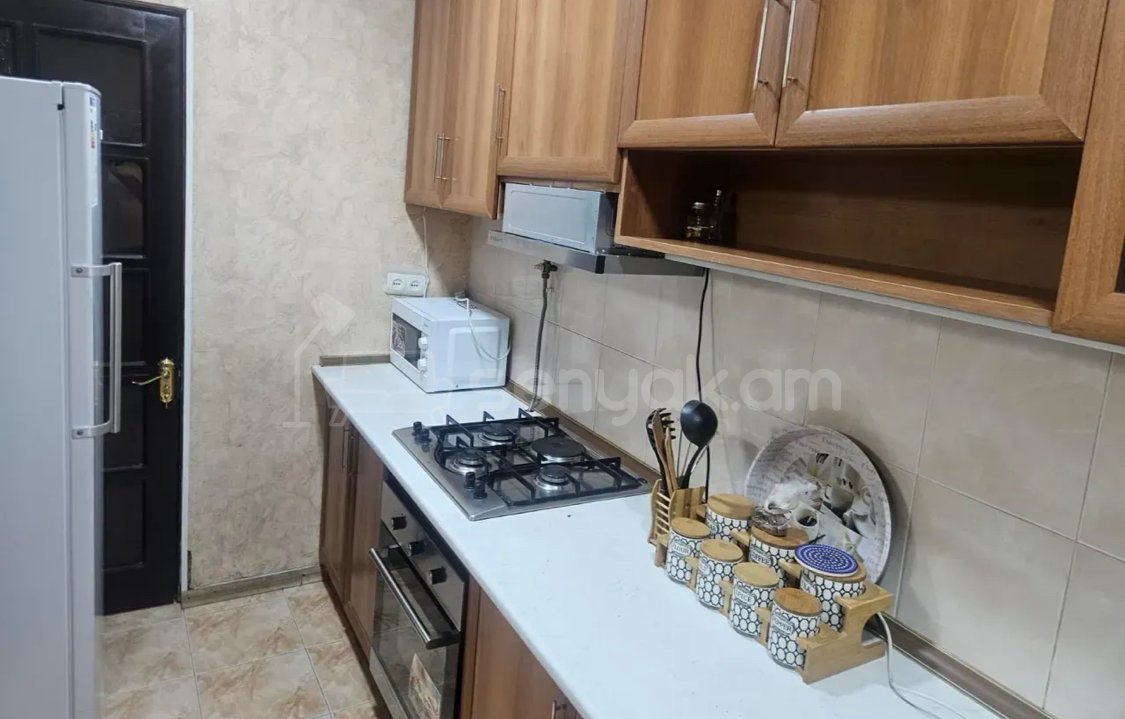 3 Սենյականոց Բնակարան, 89քմ, 5/9 հարկ, Կապիտալ Վերանորոգված, Կահավորված
