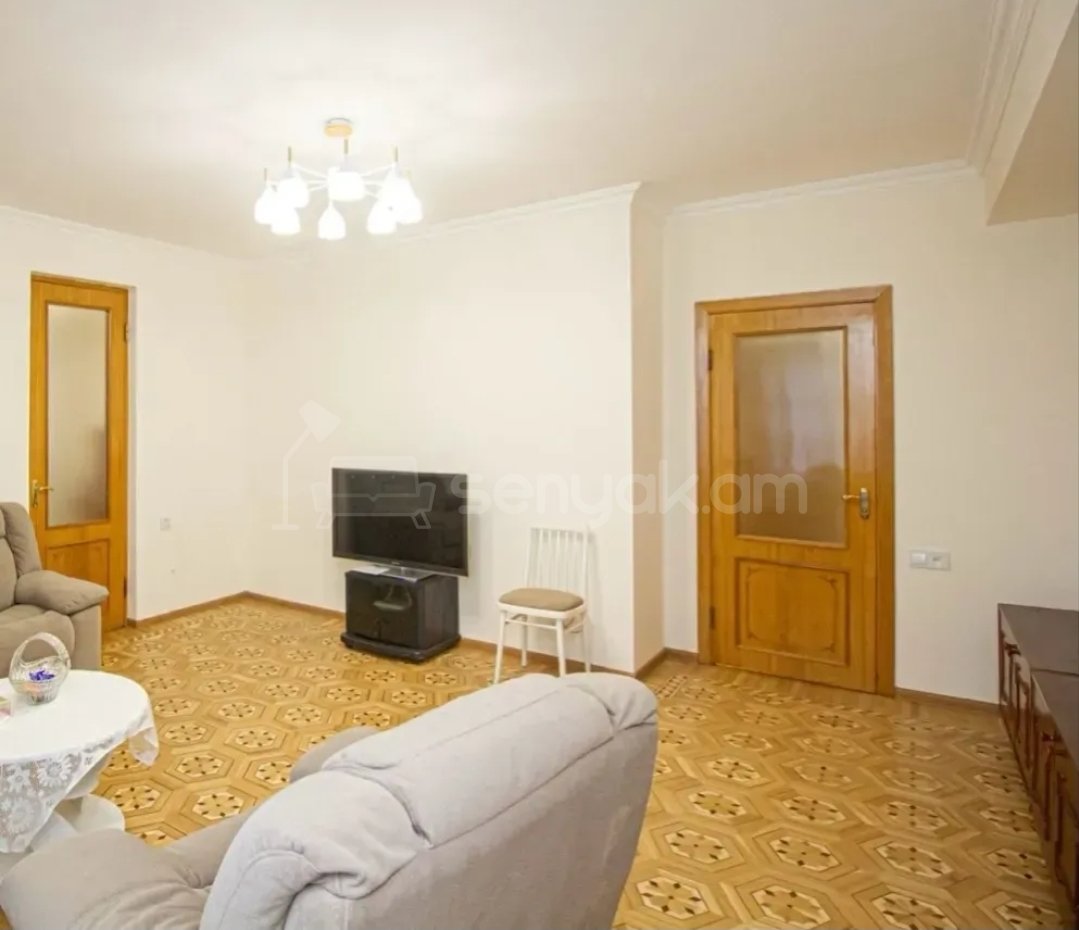 3 Սենյականոց Բնակարան, 67քմ, 2/14 հարկ, Նորմալ Վիճակում