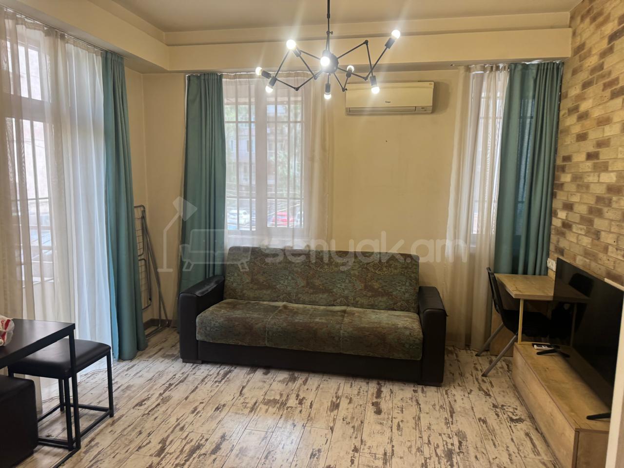 2 Սենյականոց Բնակարան Նորակառույցում, 43քմ, 2/7 հարկ, Կապիտալ Վերանորոգված