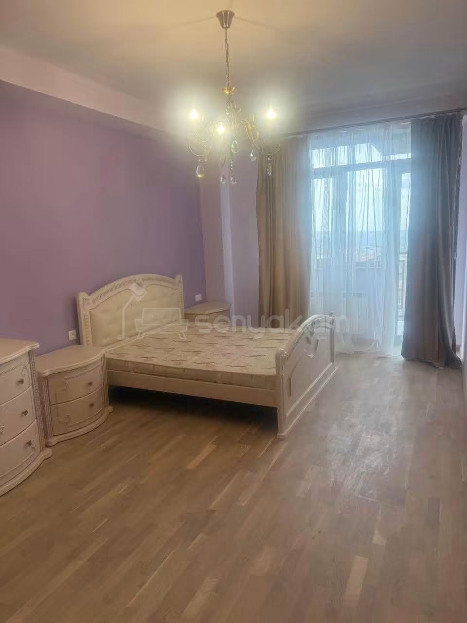 4 Սենյականոց Բնակարան, 120քմ, 10/16 հարկ, Կապիտալ Վերանորոգված, Կահավորված